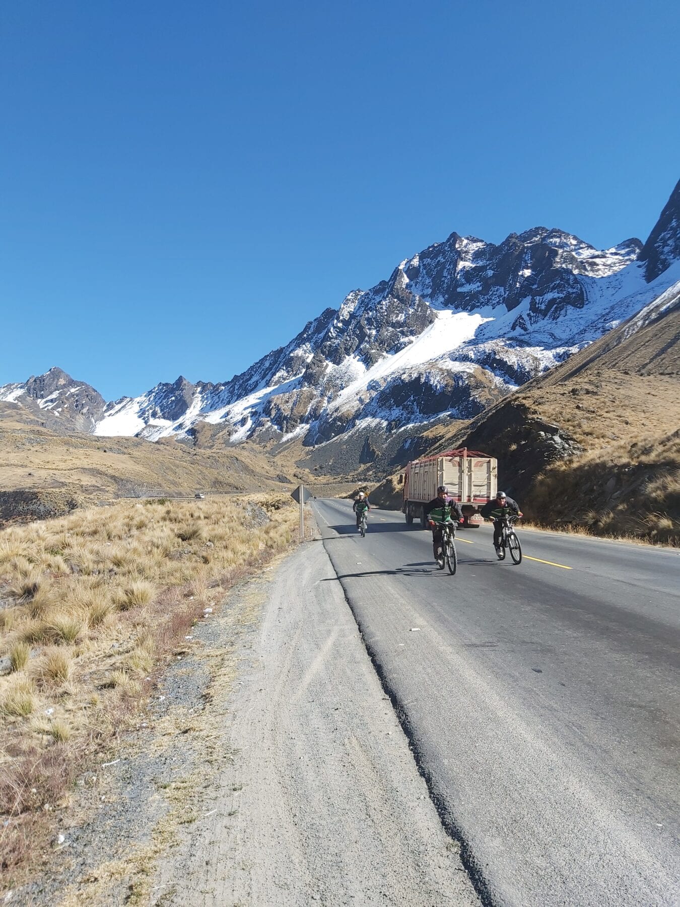 mountainbiken death road