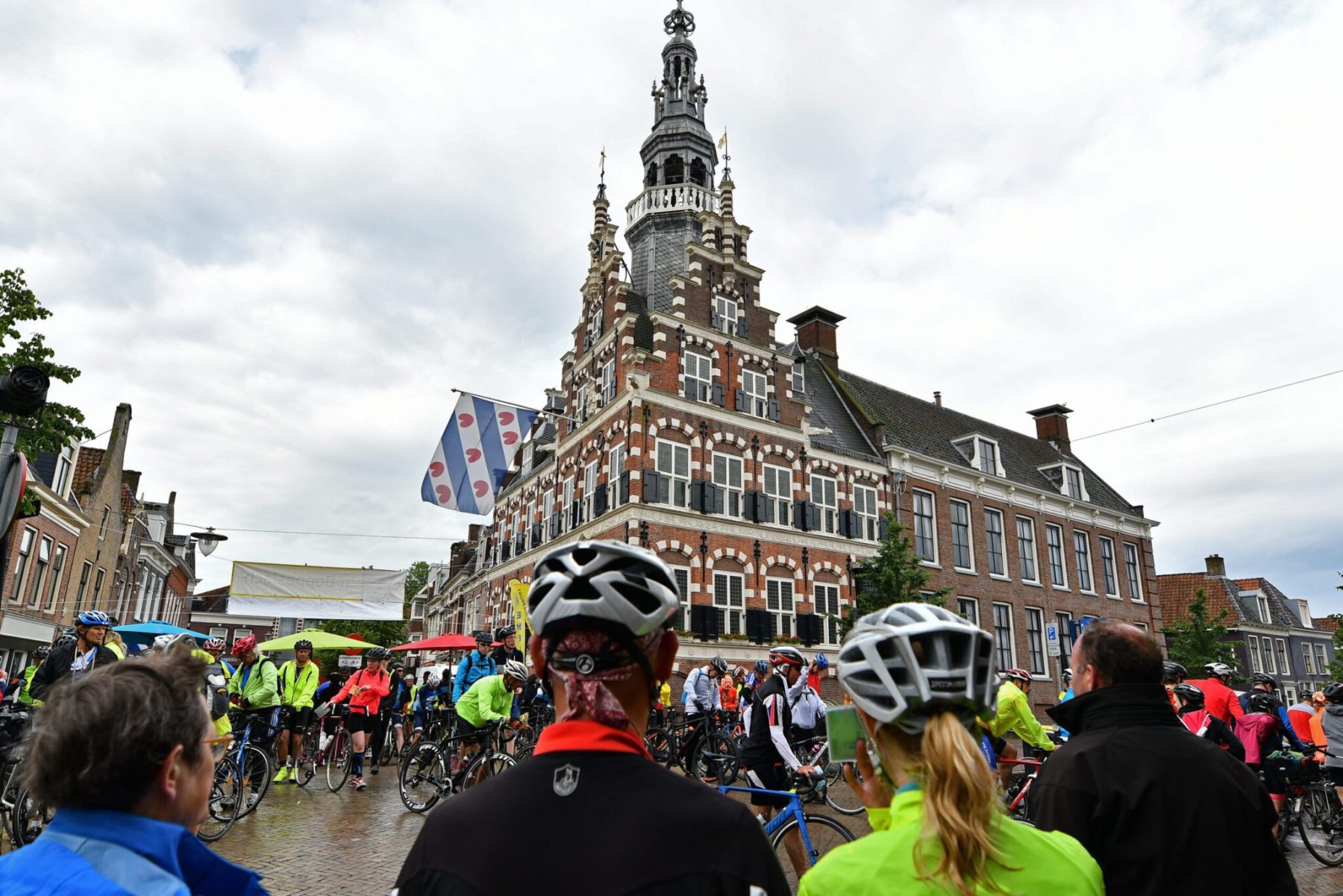 De Fietselfstedentocht, durf jij hem aan? | The Bike
