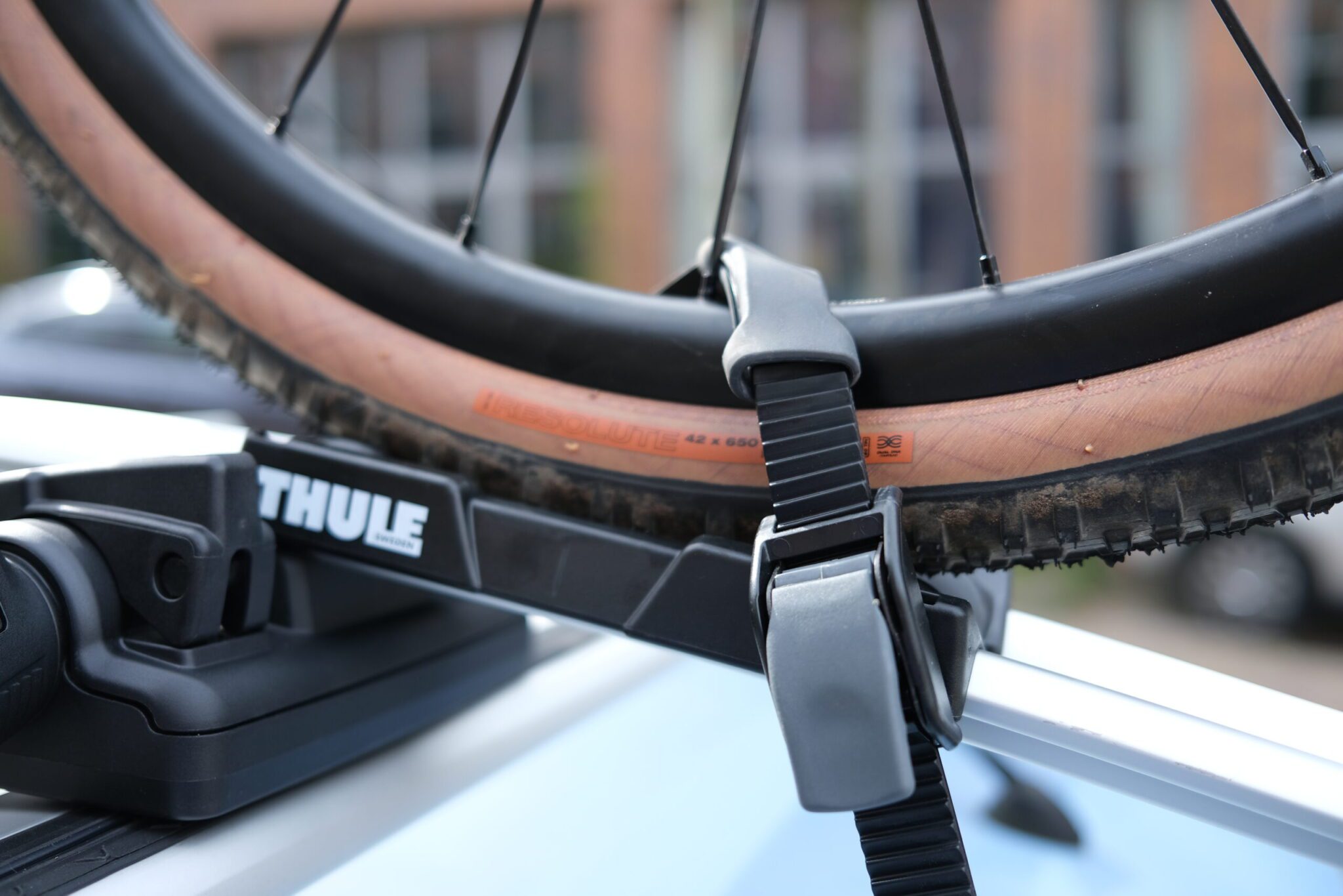 Thule ProRide monteren Stap 12