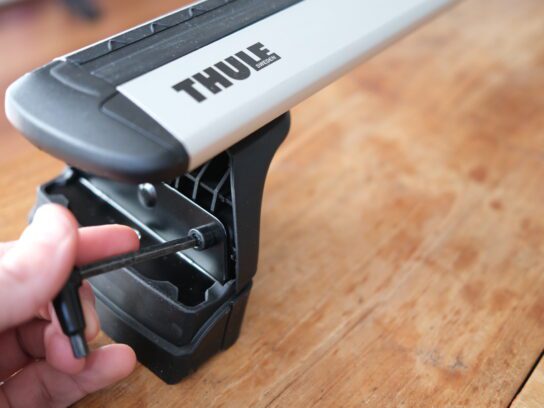 Thule Wingbar EVO monteren