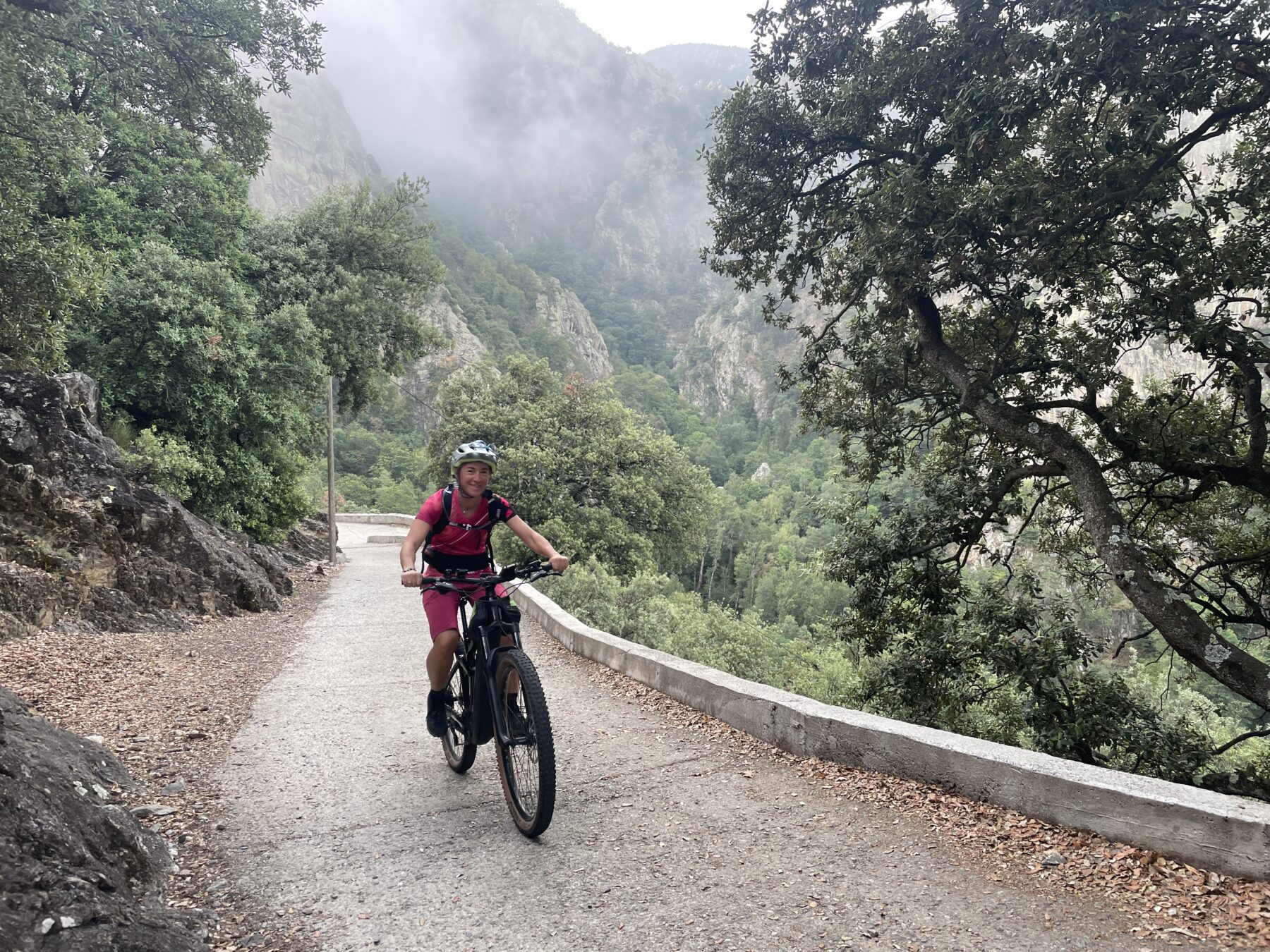 Abdij Saint Martin du Canigou opfietsen