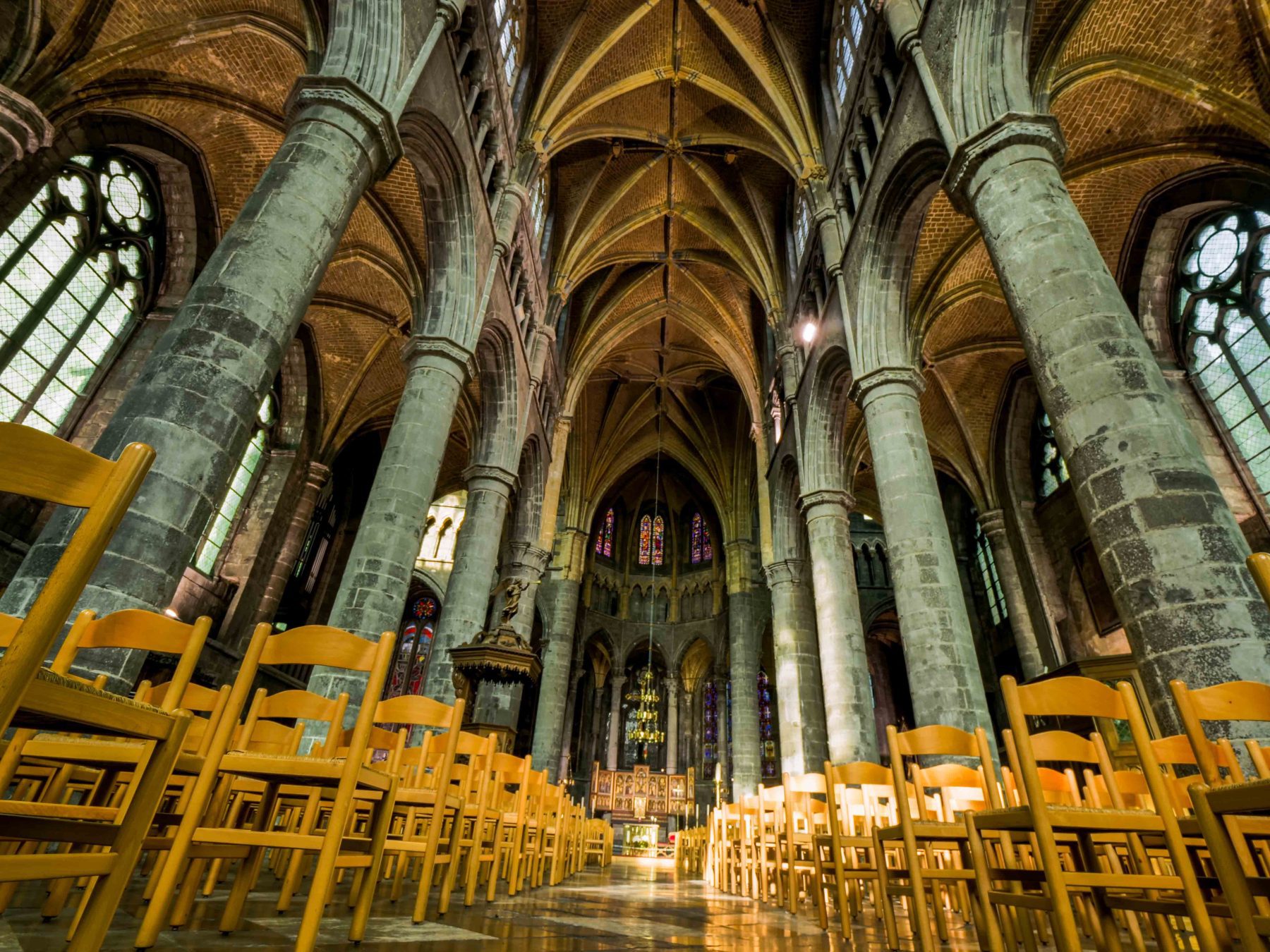 Kerk van Dinant in Wallonie