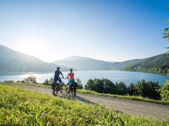 Mensen op fietsvakantie in Karinthië.