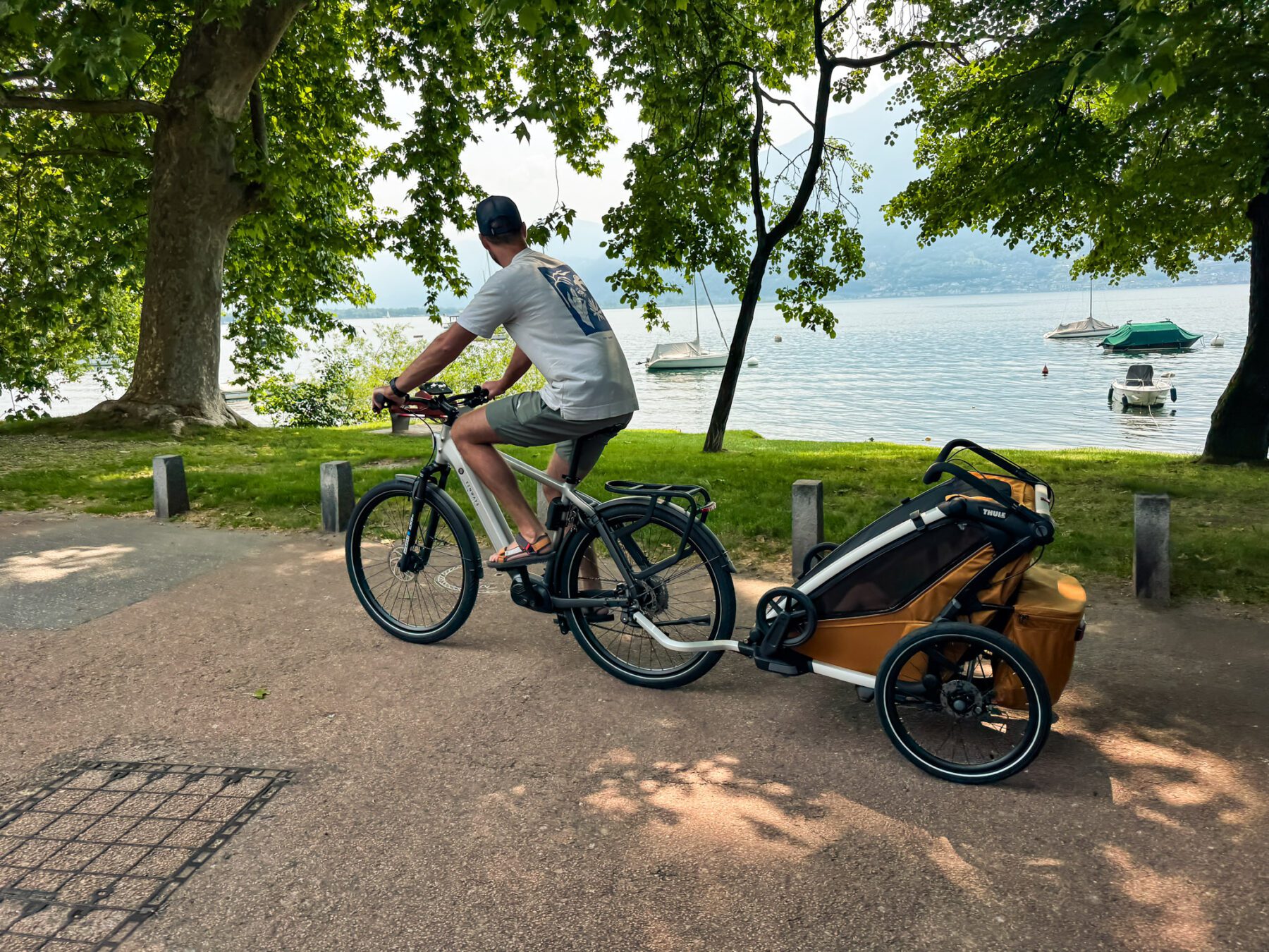Thule Chariot Sport 2 Double Meer in Zwitserland