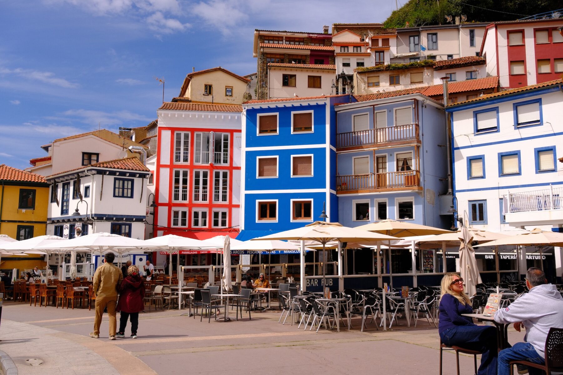 Kleurrijk Cudillero